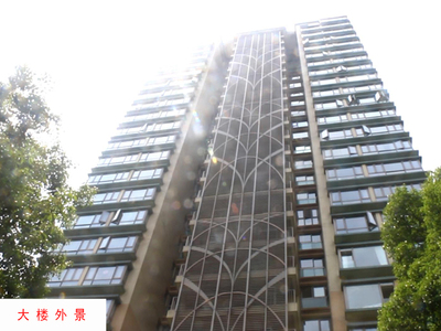 上海市长宁区黄金城道688弄18号101室及同一房地产权证号(长2010010932)项下的坐落于黄金城道688弄地下车库地下2层车位420的房地产